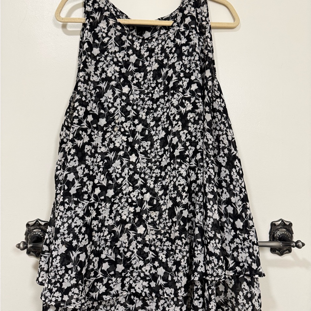Lane Bryant Black & White Floral Sleeveless Tunic